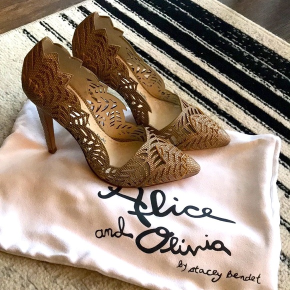 Alice + Olivia Dina-Floral Lizard-Print Cutout Pump - Picture 1 of 9